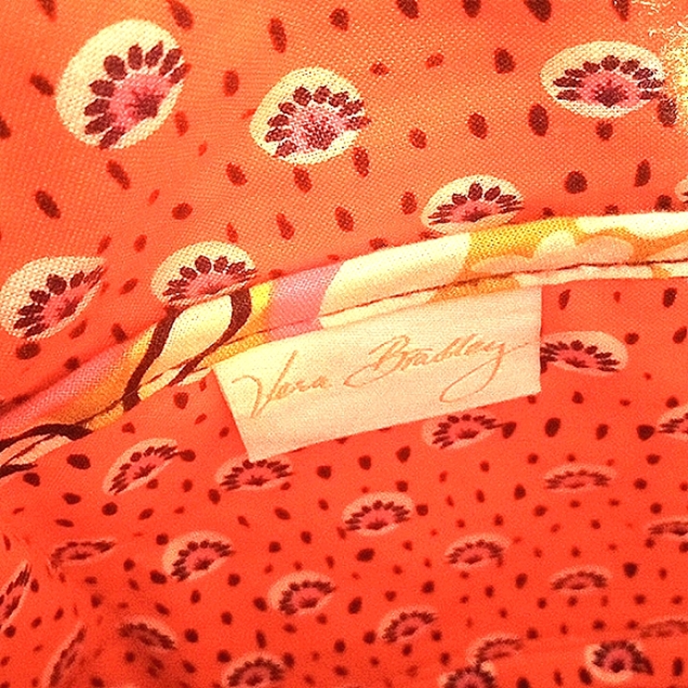 Vera Bradley quilted cross body purse - Picture 3 of 7